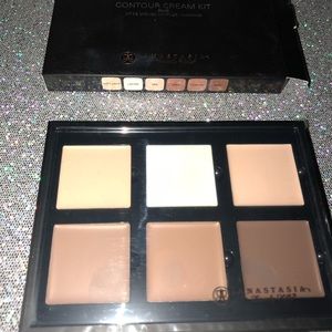 Anastasia Beverly Hills Contour cream Kit